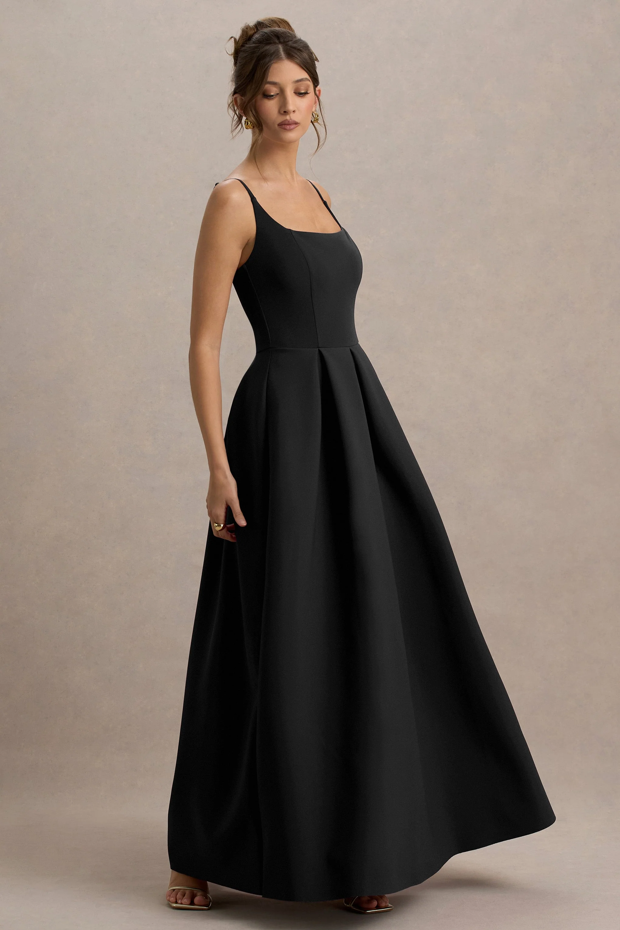Bambina | Black Scoop-Neck Pleated Maxi Dress - Image 5