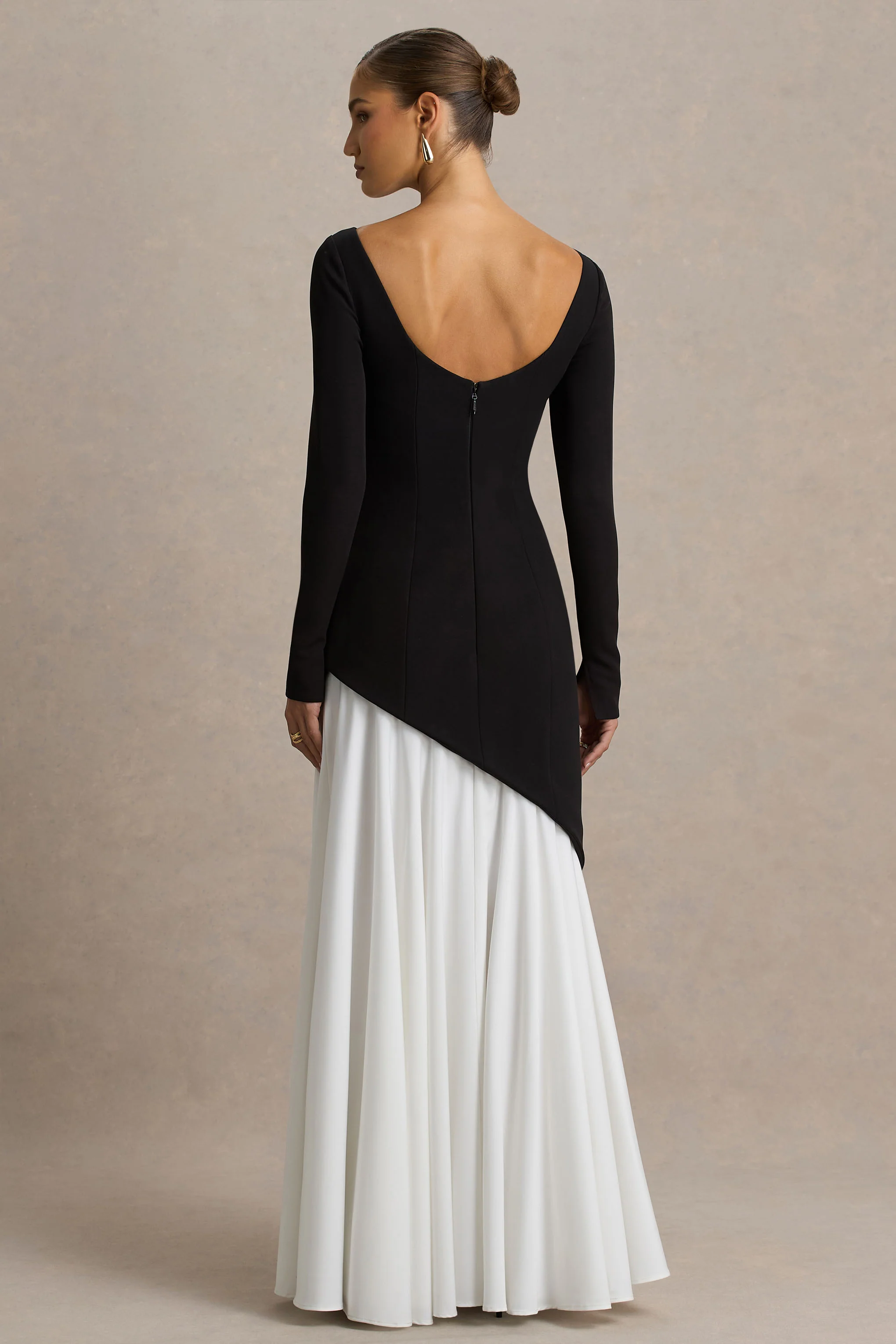 Caty | Black And White Long-Sleeved Maxi Dress With Asymmetric Drop-Waist - Image 2