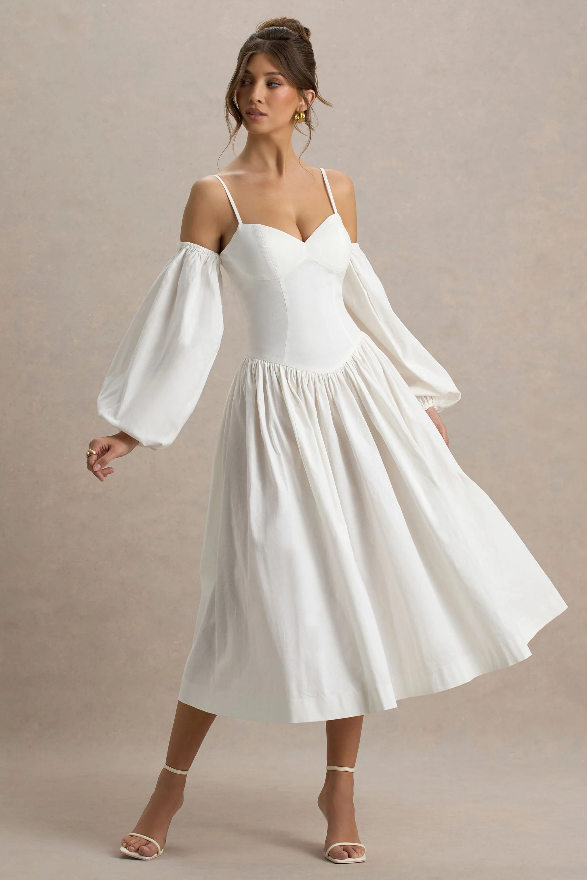 Macie | Cream Sweetheart Midi Dress With Balloon Sleeves - Image 3